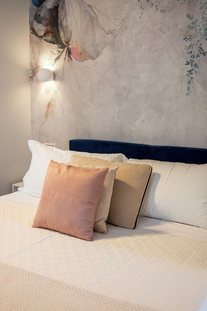 CADAMARE charming rooms in Portovenere Deluxe Room, Partial Sea View 6