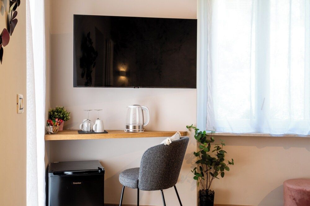 CADAMARE charming rooms in Portovenere Deluxe Room, Partial Sea View 35