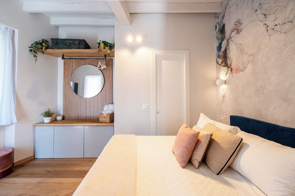 CADAMARE charming rooms in Portovenere Deluxe Room, Partial Sea View 9