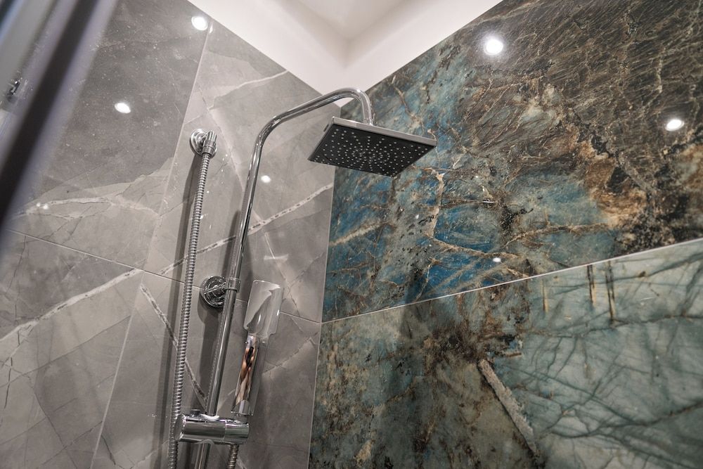 Hand-held showerhead