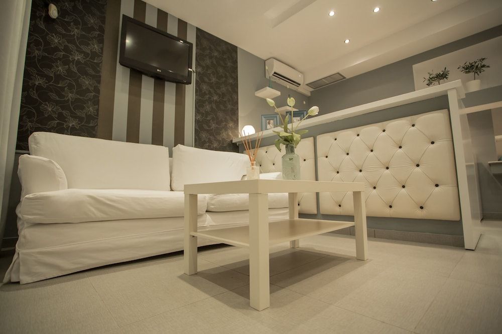 Apollonio Rooms Deluxe Apartment, Sea View 5