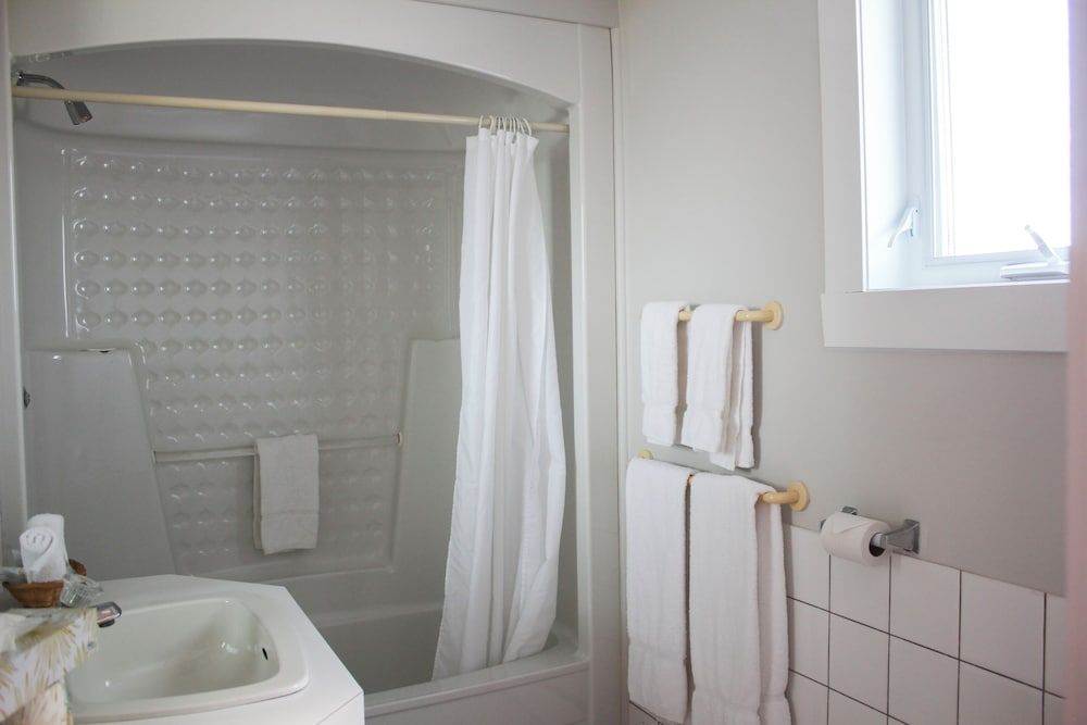 Auberge Le Parasol Superior Room, Kitchen 3