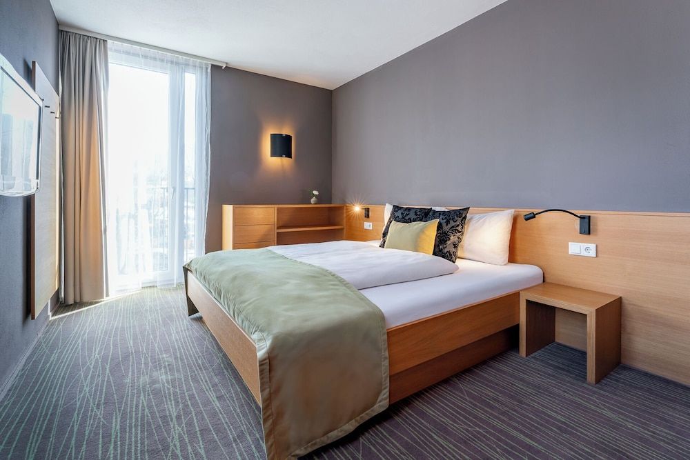 Double Room, Mountain View