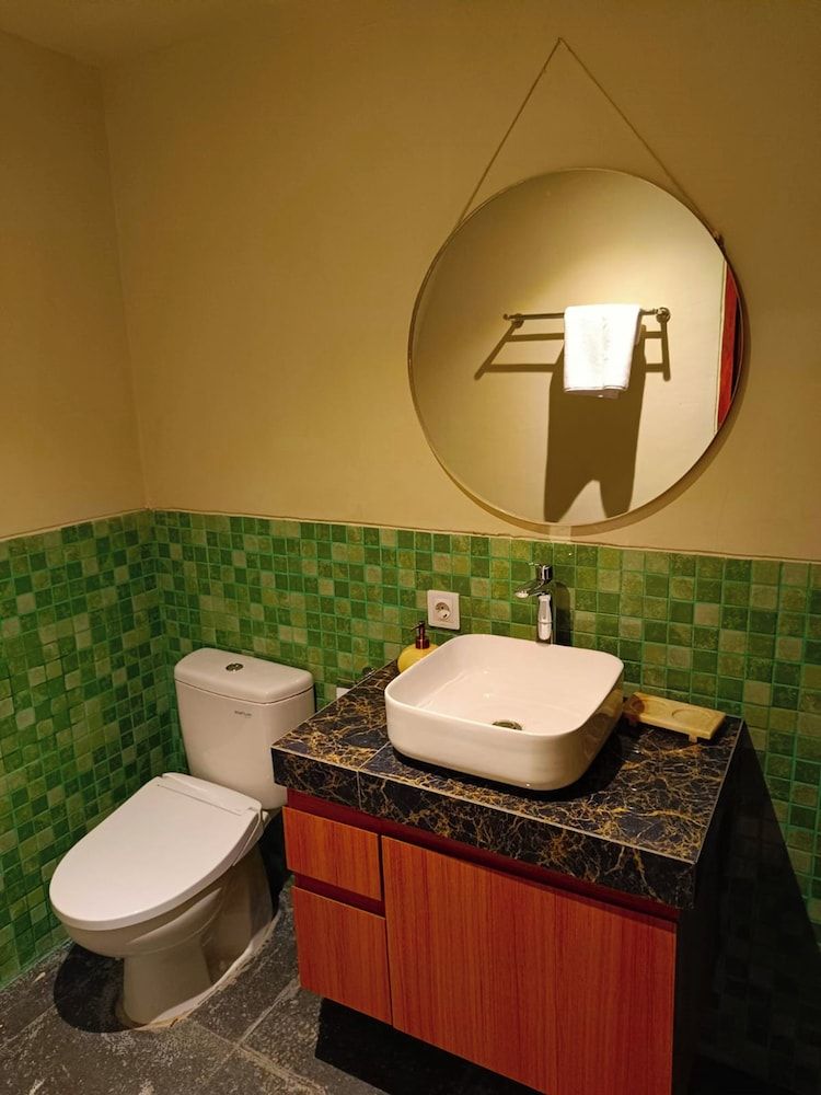 Abian Klumpu Villa & Spa Sanur Bali Deluxe Twin Room, Balcony, Garden View 11