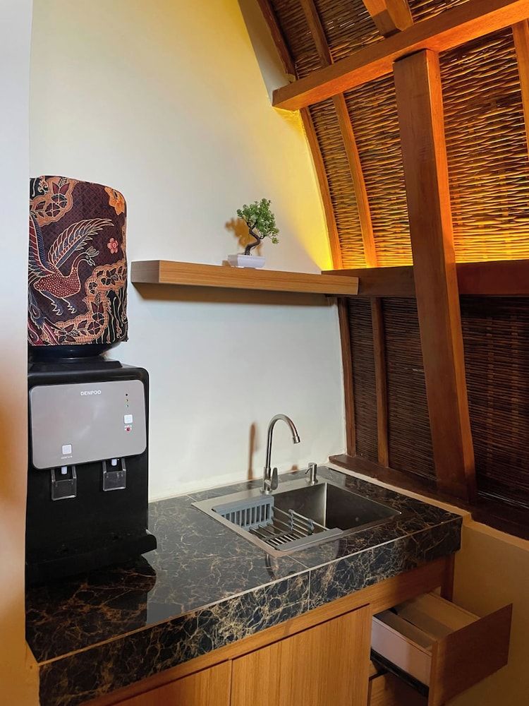 Abian Klumpu Villa & Spa Sanur Bali Deluxe Twin Room, Balcony, Garden View 15