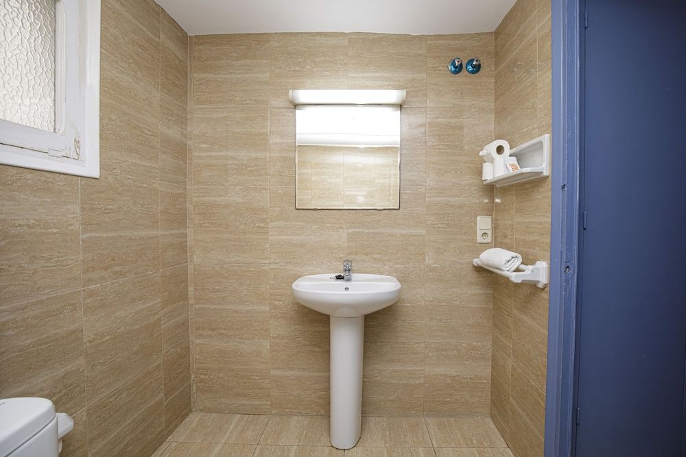 Hotel Casa Mas Quadruple Room 4