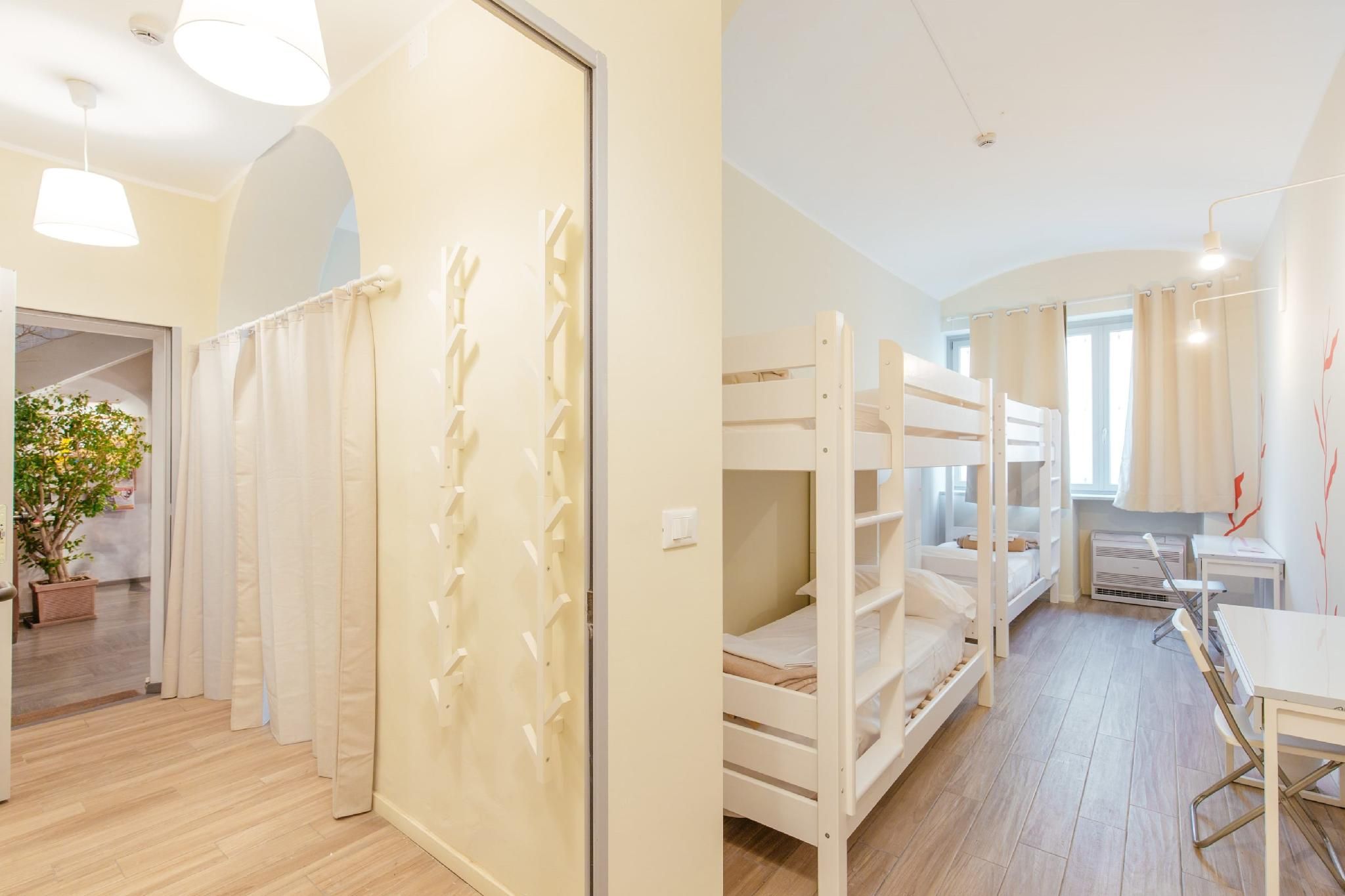 4 Bed Mix Dormitory