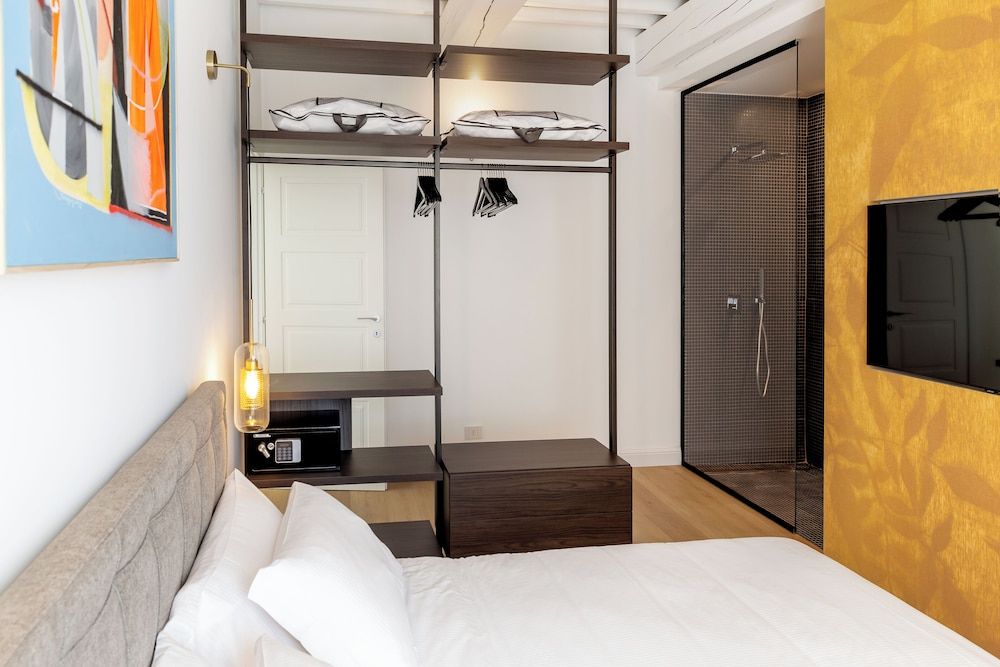 Tenuta Asmara Luxury Resort Suite, 1 King Bed with Sofa bed, Non Smoking, Pool View 2