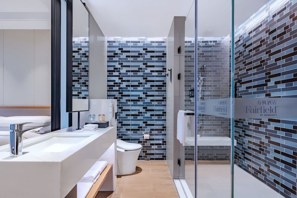 Fairfield by Marriott Beijing Daxing Airport Business Suite, 1 King Bed 3