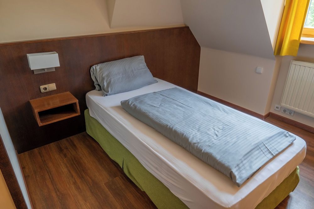 Hotel Restaurant Taverna Single Room 3