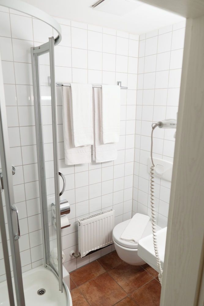 Hotel Restaurant Taverna Quadruple Room 7