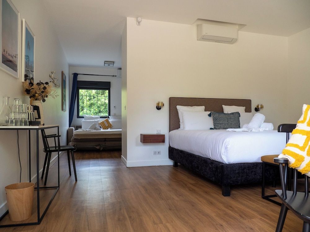 La Coudraie Superior Quadruple Room 2