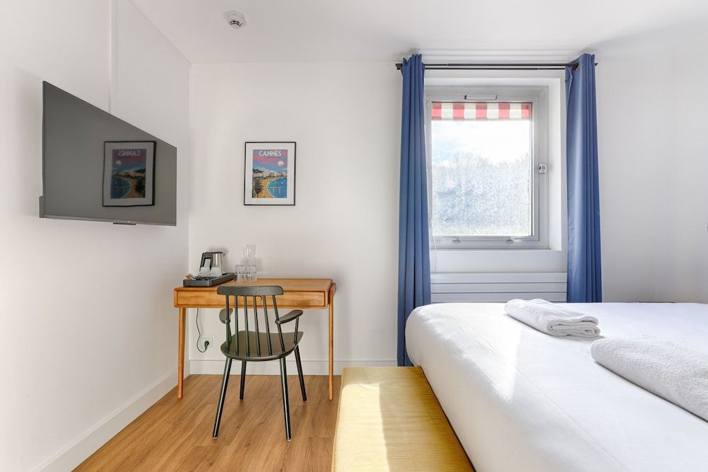 La Coudraie Deluxe Triple Room 7