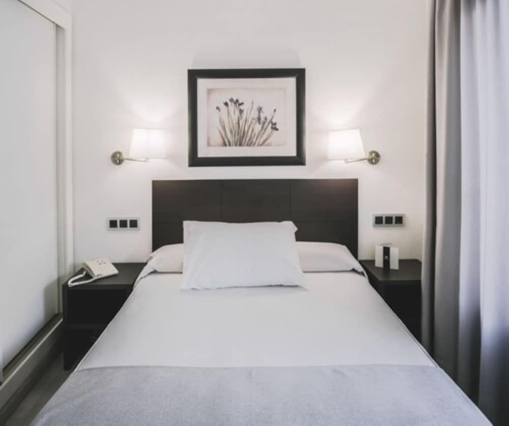 Hotel Cristina Single Room 3