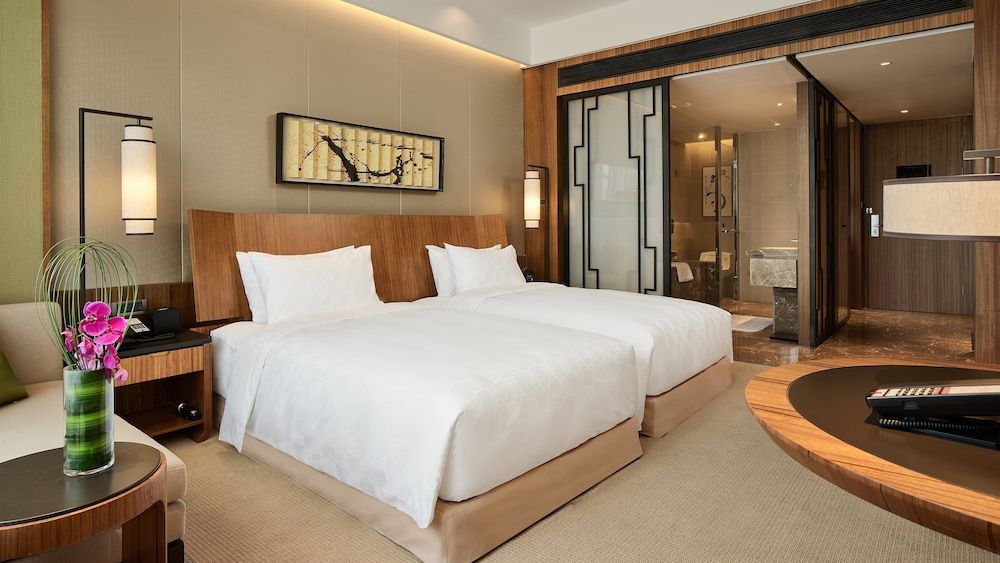 HUALUXE Ningbo Harbor City by IHG Standard Room, 2 Twin Beds 2