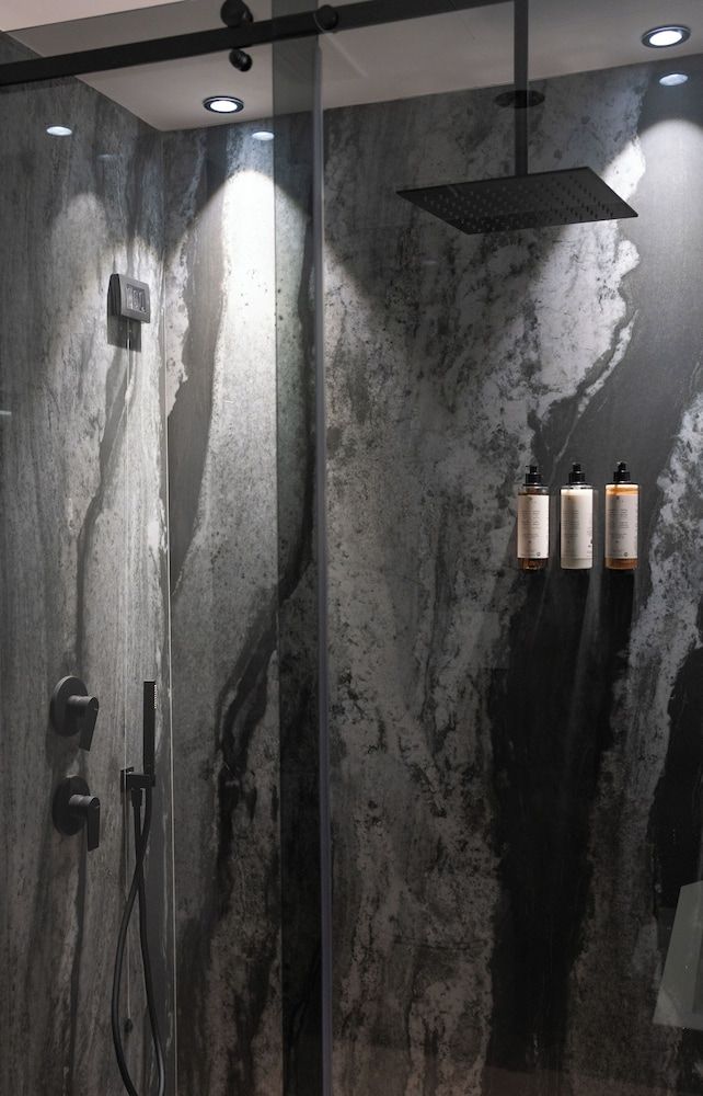 Mon Luxury Rooms - Spa Deluxe Room, City View 7