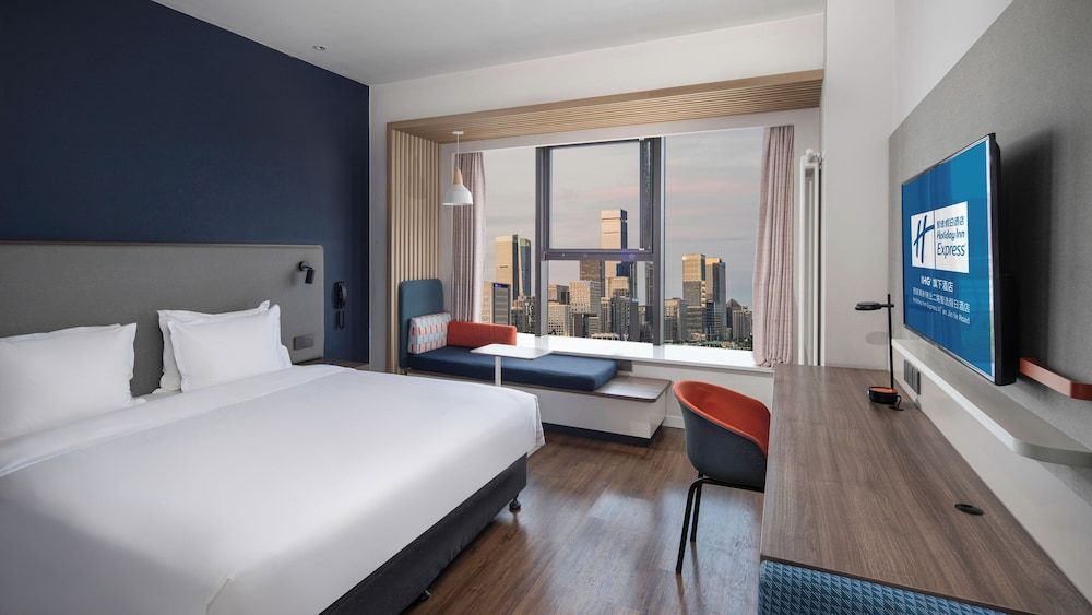 Superior Room, 1 King Bed