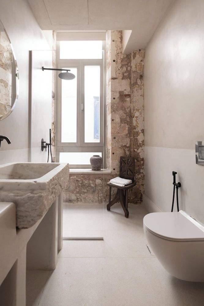 Aisha Hotel Deluxe Triple Room, 1 Queen Bed, Non Smoking, City View 3