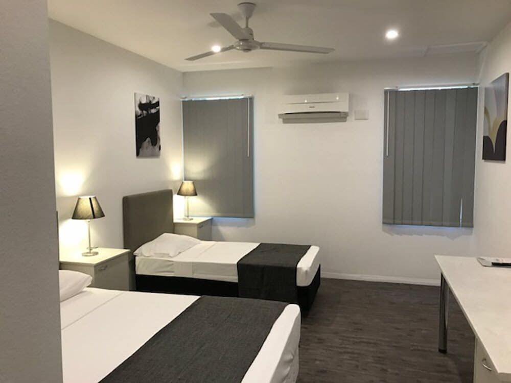 Winnellie Hotel Motel Deluxe Double or Twin Room, Private Bathroom 2