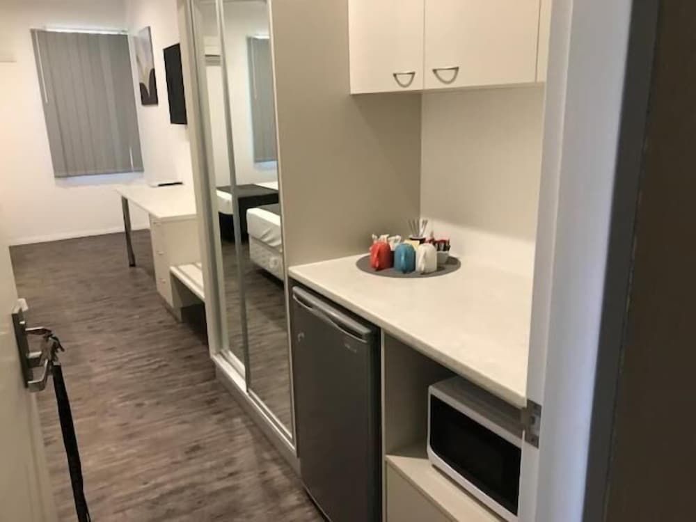 Winnellie Hotel Motel Deluxe Double or Twin Room, Private Bathroom 7