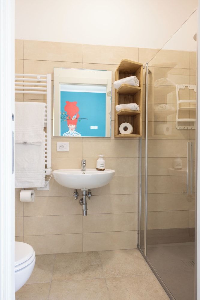 Ostello della Gioventù Brindisi Deluxe Room, 1 Double Bed with Sofa bed 4