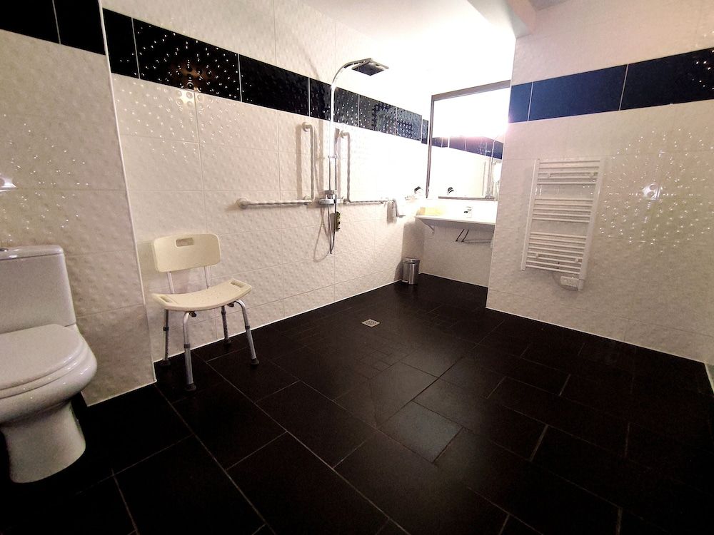 Contact Hotel Be Guest Limoges Sud Comfort Double Room, Accessible 3