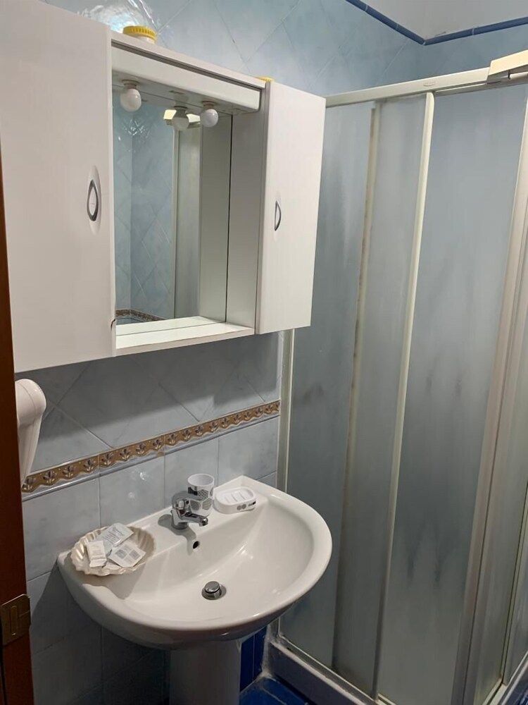 BB Dante Quadruple Room 2