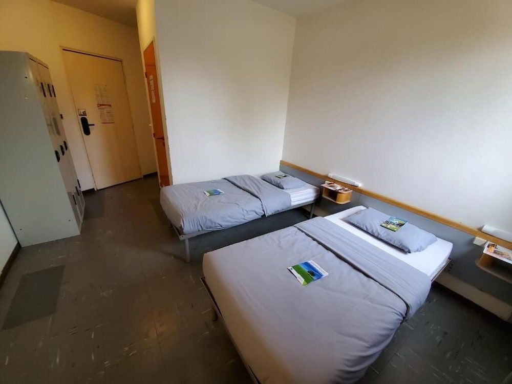 Room with 2 Bunk Beds with Ensuite Bathroom