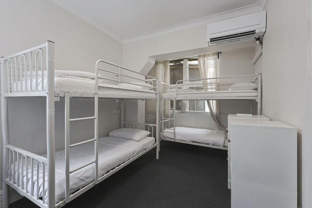 4 Beds Room (FEMALE ONLY)