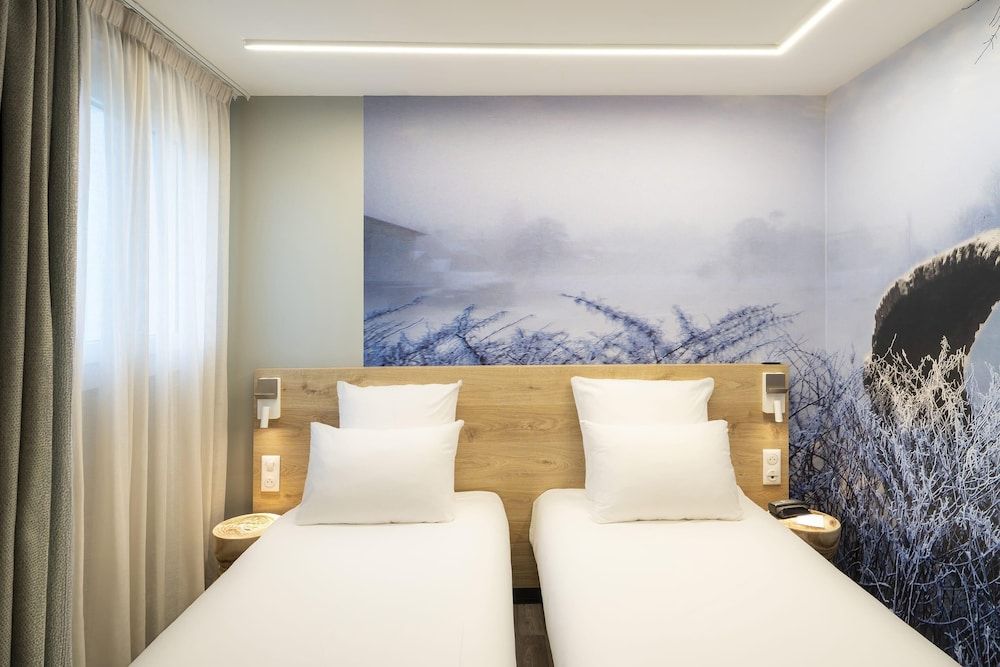 Sure Hotel by Best Western Dole Standard Room, 2 Twin Beds, Non Smoking 2