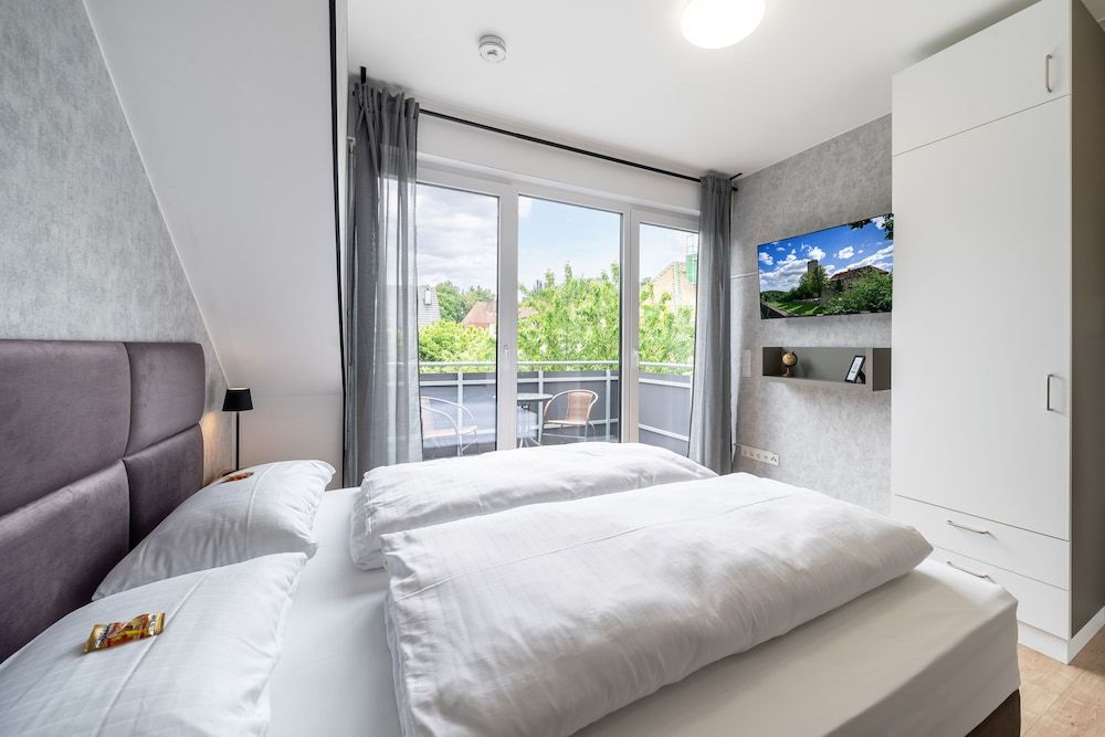 SmartLiving Boardinghouse- 24h Check In Comfort Double Room 3