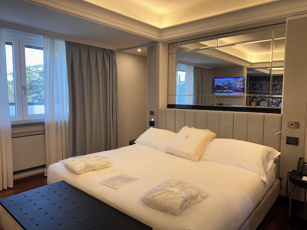 Hotel Niccolò V 4S - Terme dei Papi Suite (Prestige) 2