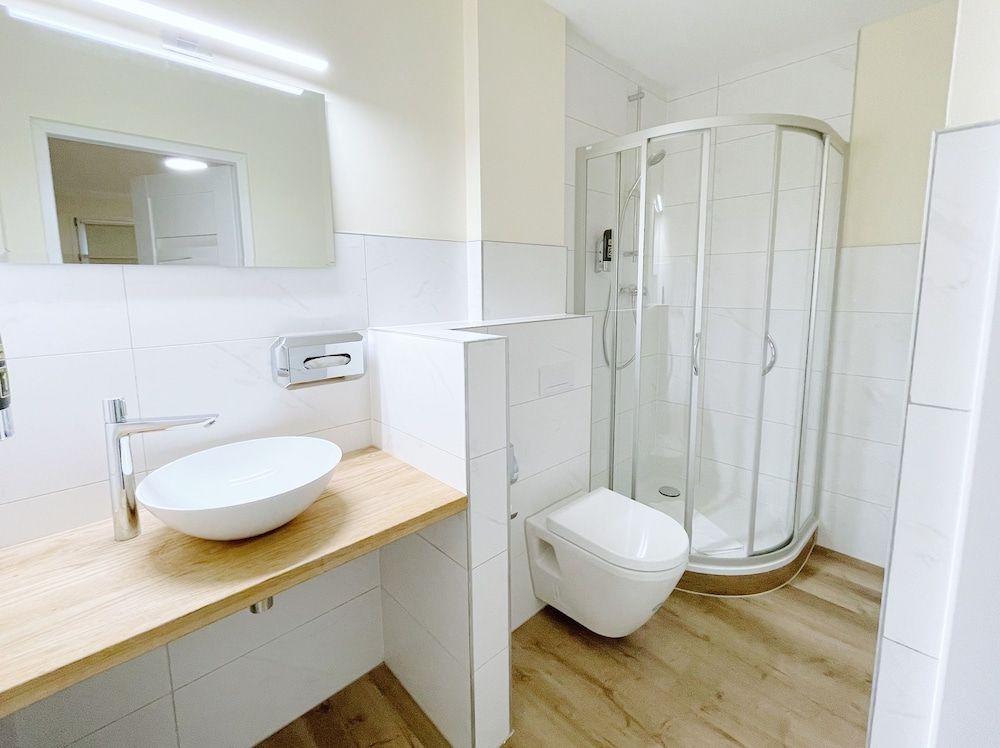 REGIOHOTEL Leipzig West Family Quadruple Room 5