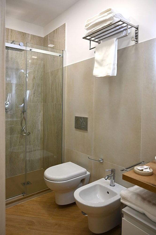 Mom Apartment Rooms&Suites Superior Double or Twin Room 6