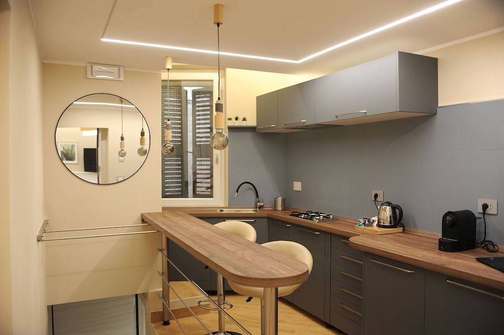 Mom Apartment Rooms&Suites Classic Suite, City View 6