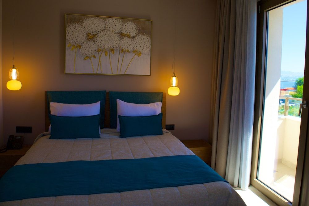 Sky Boutique Hotel Junior Studio Suite, Balcony, Partial Sea View 3