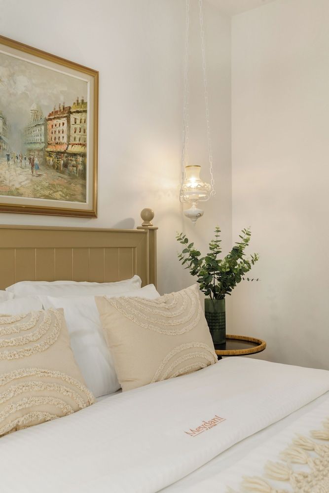Deluxe Suite, Balcony