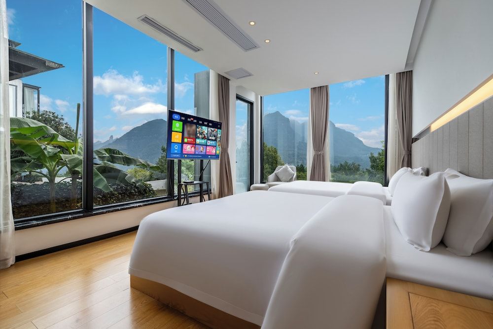 Comfort Twin Room, 2 Double Beds, Private Bathroom, Mountain View