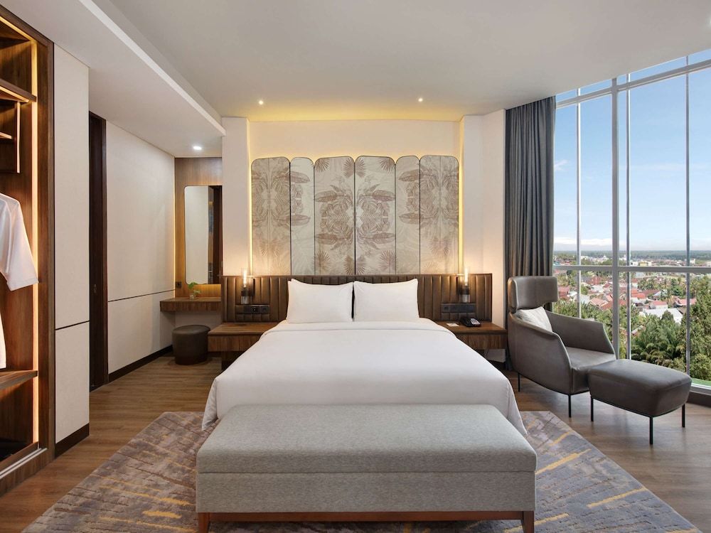 Mercure Pangkalan BUN Presidential Suite, 1 King Bed