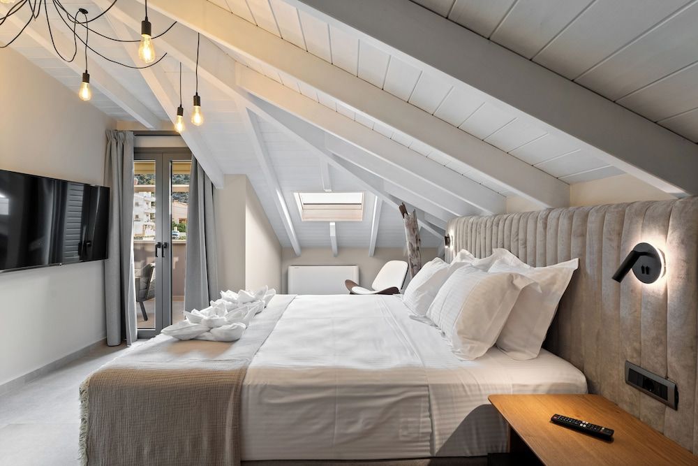Ennea Muses Rooms & Suites