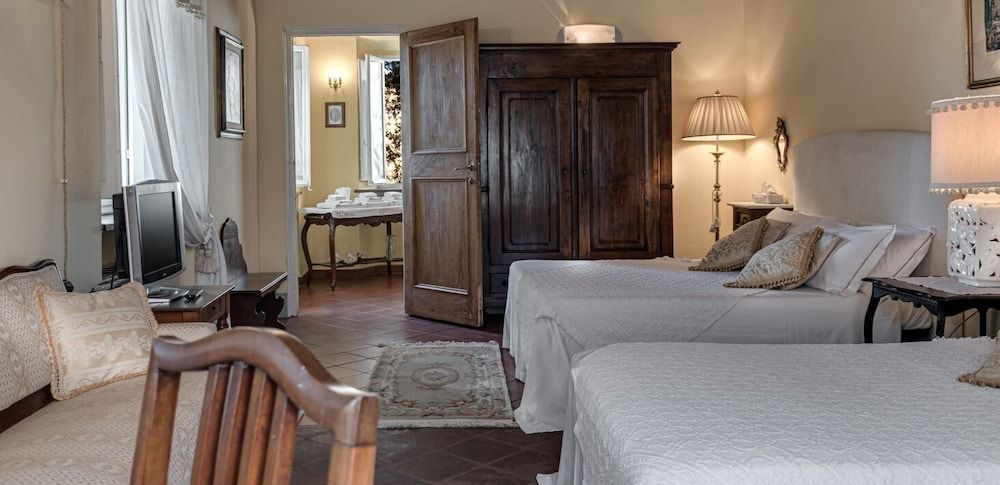 Villa La Dogana Comfort Triple Room, Terrace 8