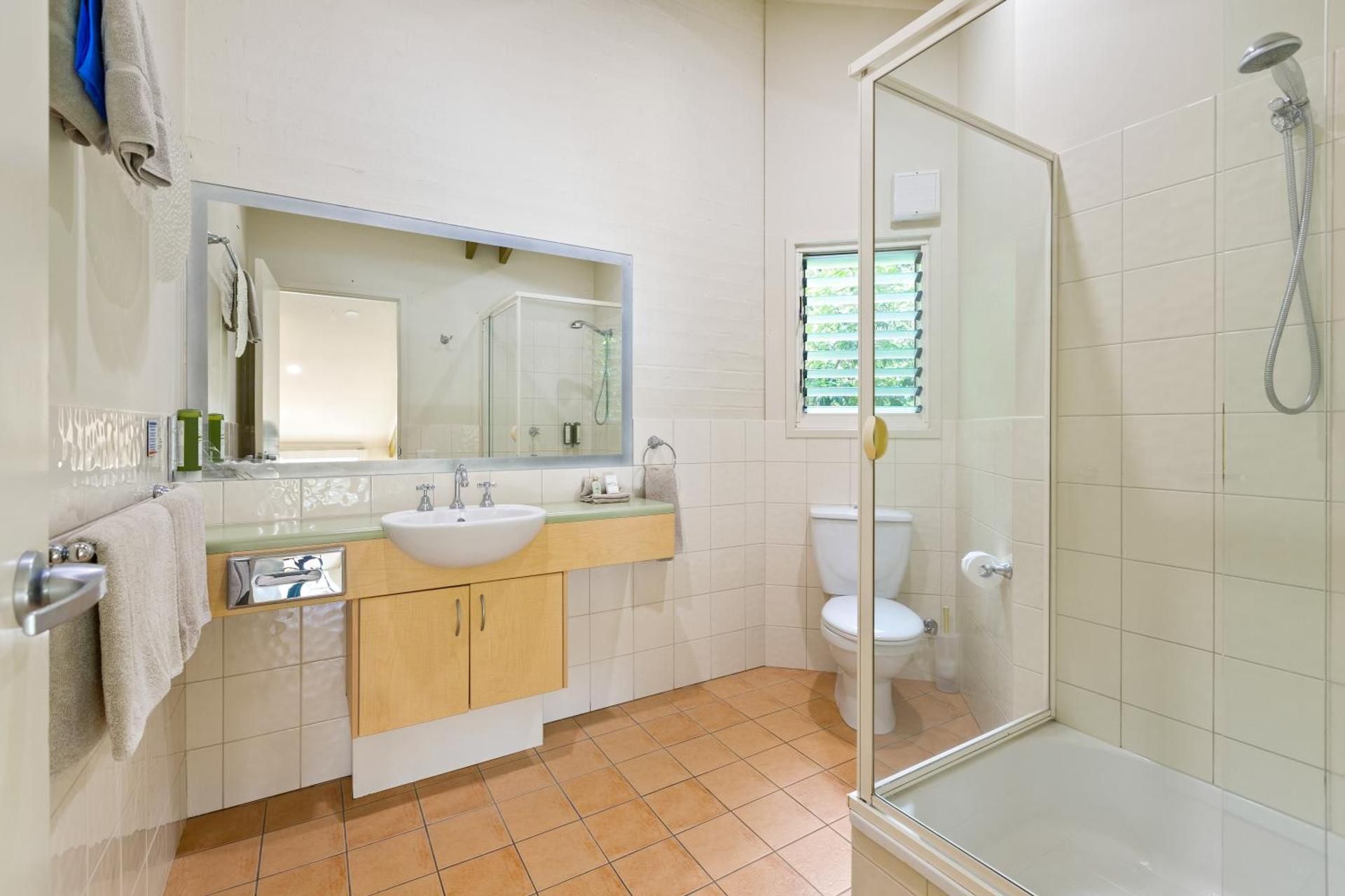 Two-Bedroom Apartment with Garden View