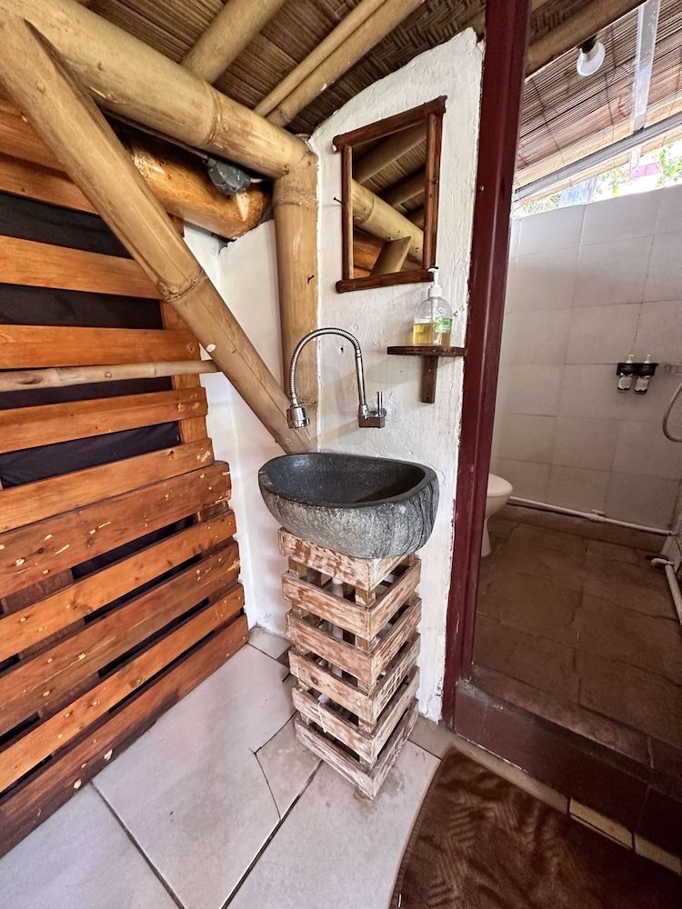 Serenity Eco Guesthouse and Yoga Standard Single Room 5