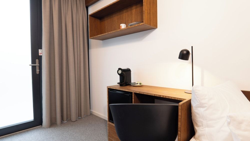 TIN INN Hückelhoven Senior Single Room, 1 Large Twin Bed, Non Smoking, Refrigerator 7