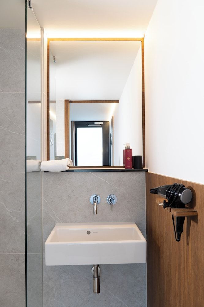 TIN INN Hückelhoven Standard Single Room, Non Smoking, Refrigerator 5