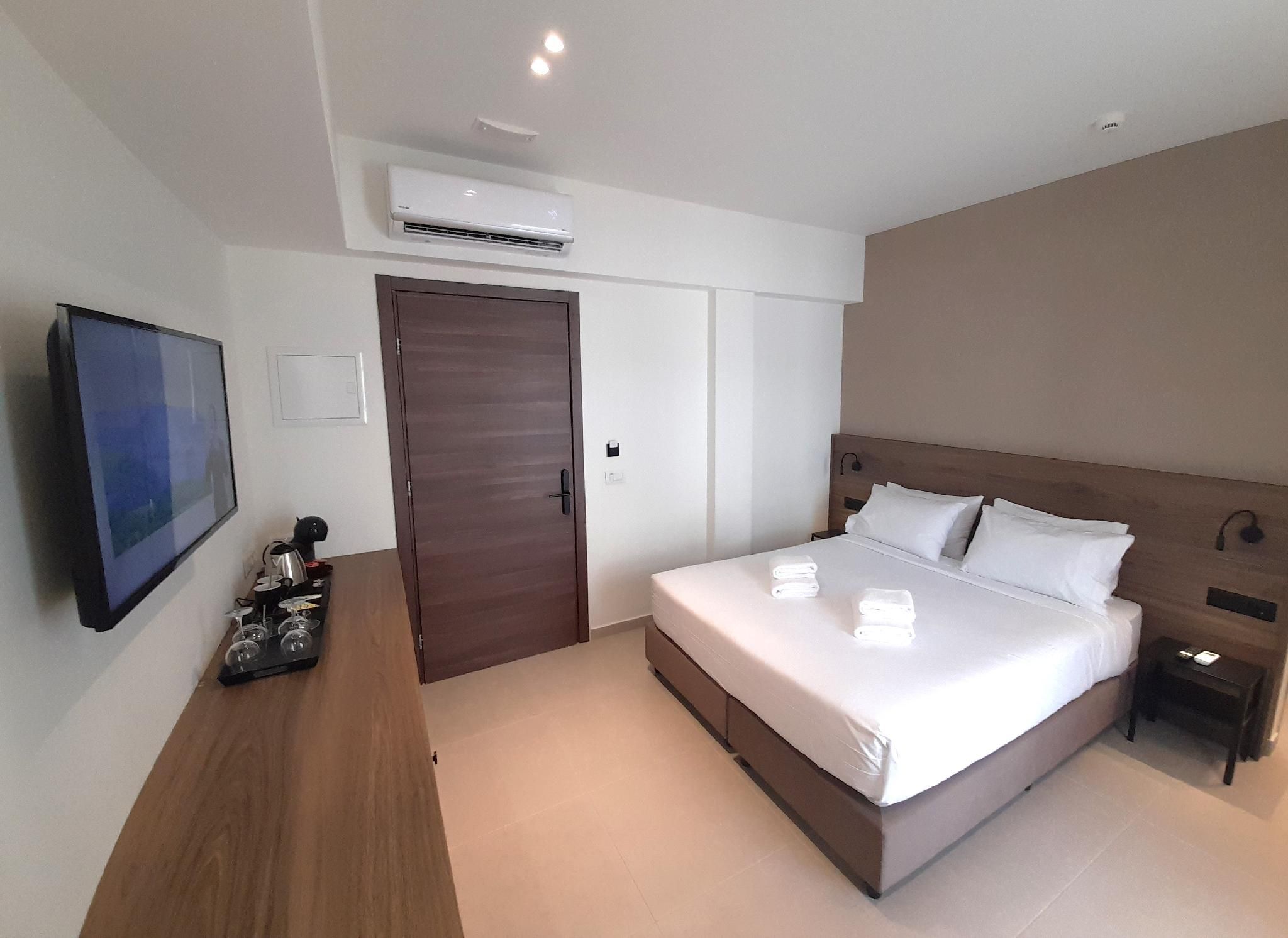 Elite Centre Deluxe City View