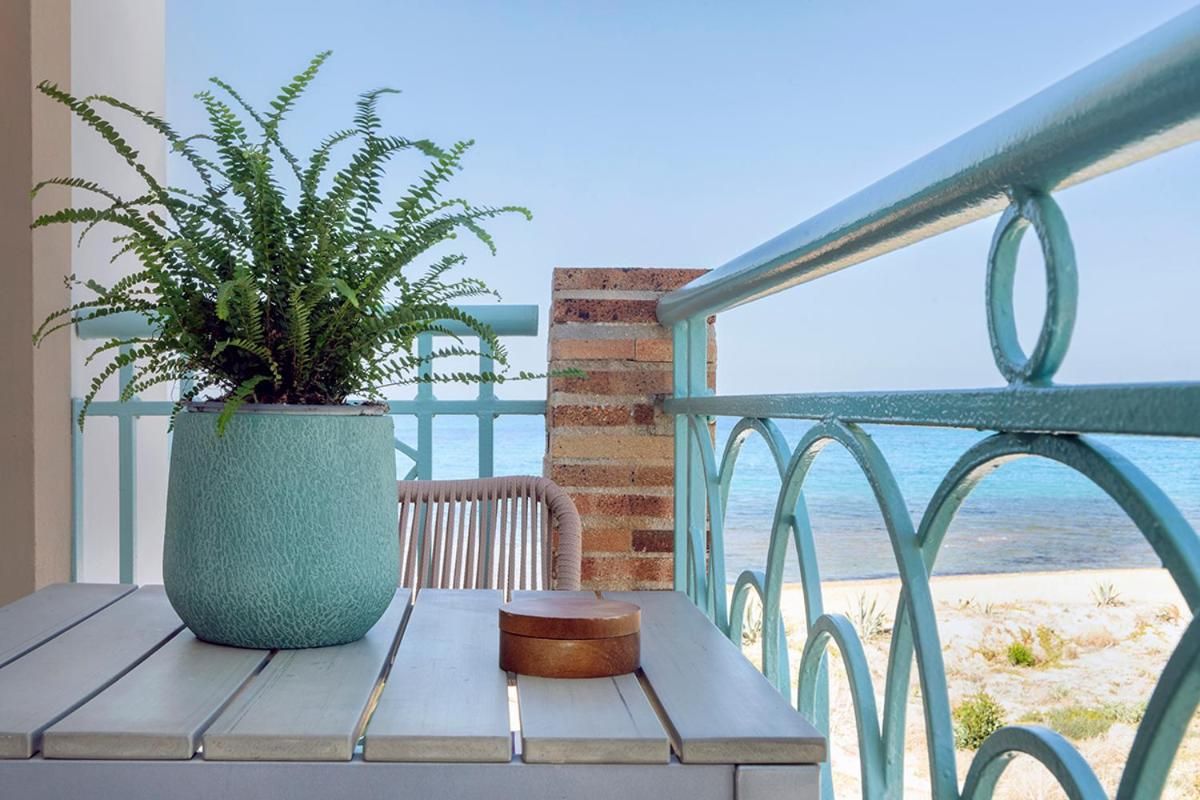 Double or Twin Room with Side Sea View