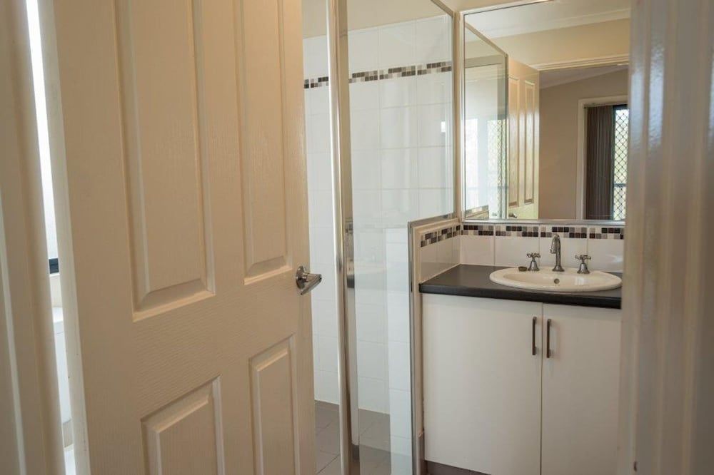 BIG4 Perth Midland Tourist Park Superior Terrace 2 Bedroom Villa 6