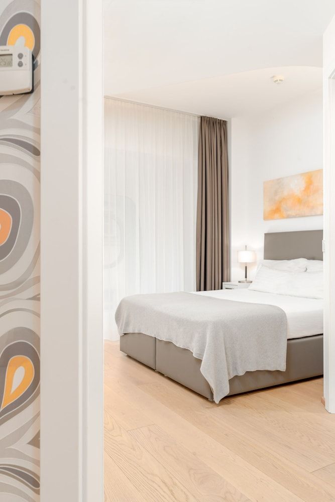 One - Bedroom Panorama Suite