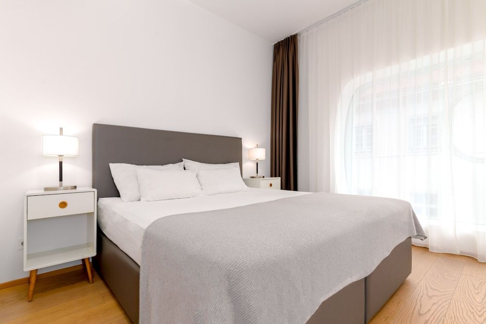 One - Bedroom Comfort Suite